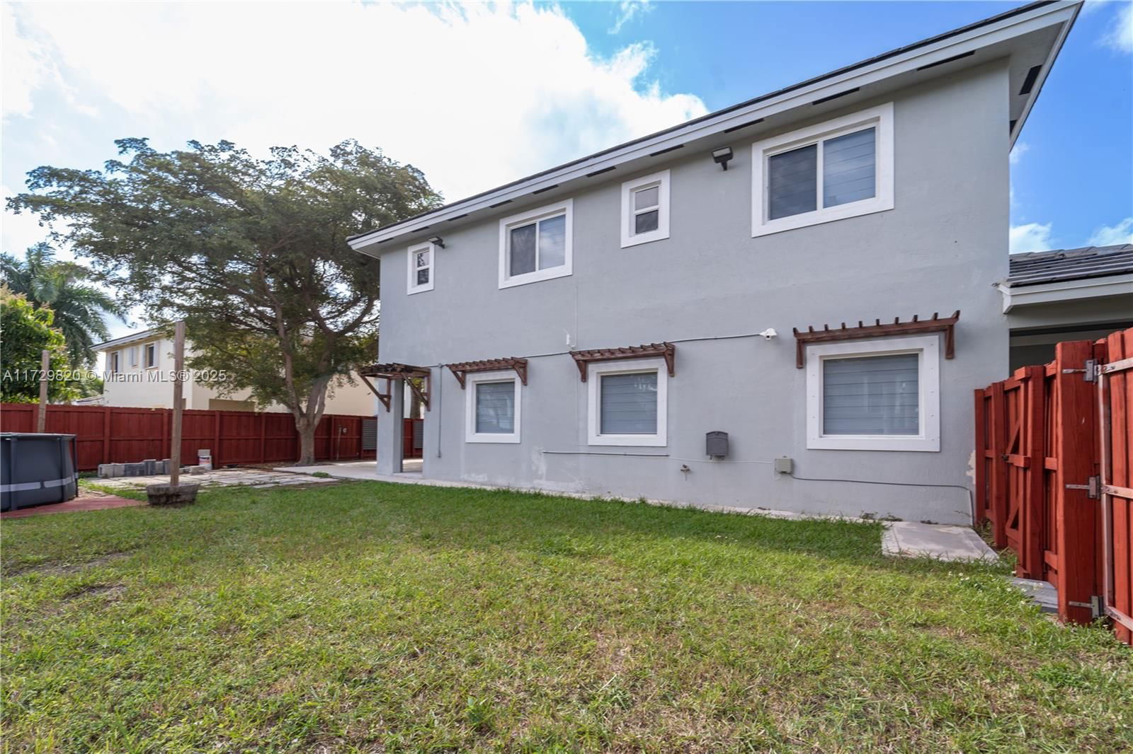 Real estate property located at 3176 4th St, Miami-dade, Bimini At The Oasis, Homestead, FL