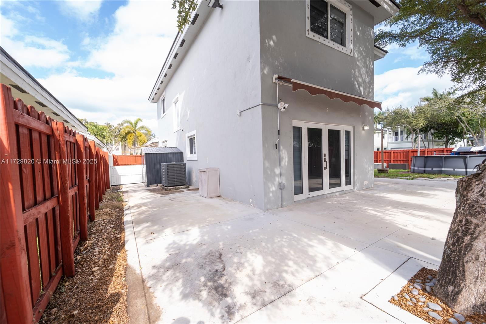 Real estate property located at 3176 4th St, Miami-dade, Bimini At The Oasis, Homestead, FL