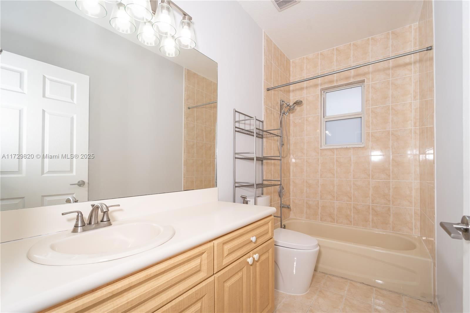 Real estate property located at 3176 4th St, Miami-dade, Bimini At The Oasis, Homestead, FL