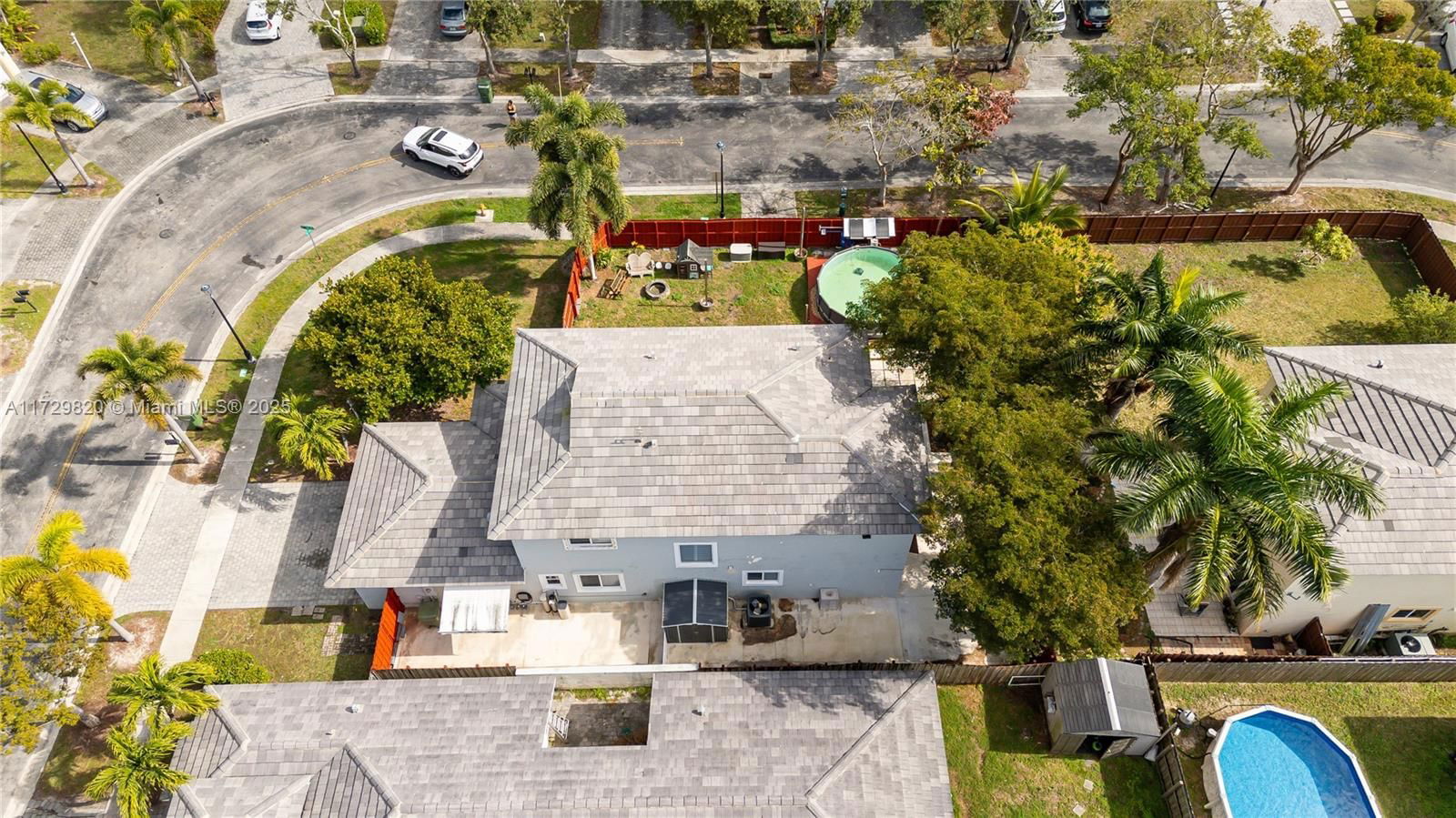 Real estate property located at 3176 4th St, Miami-dade, Bimini At The Oasis, Homestead, FL