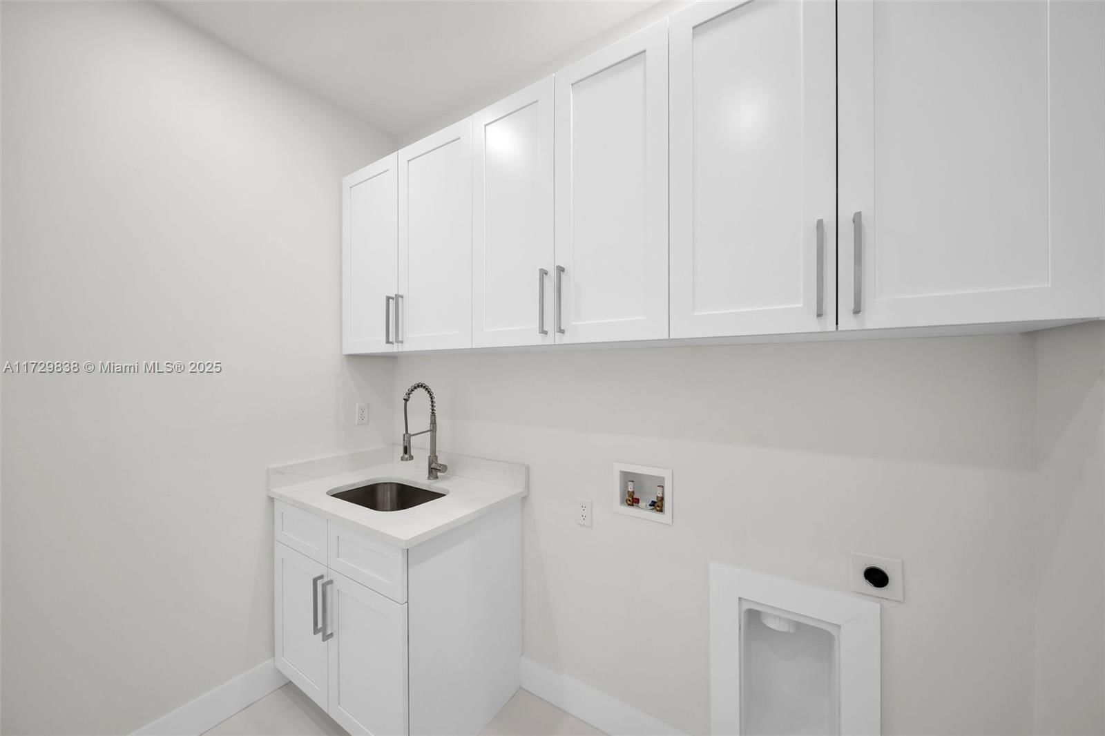 Real estate property located at 2219 Surfside BLVD, Lee, None, Cape Coral, FL