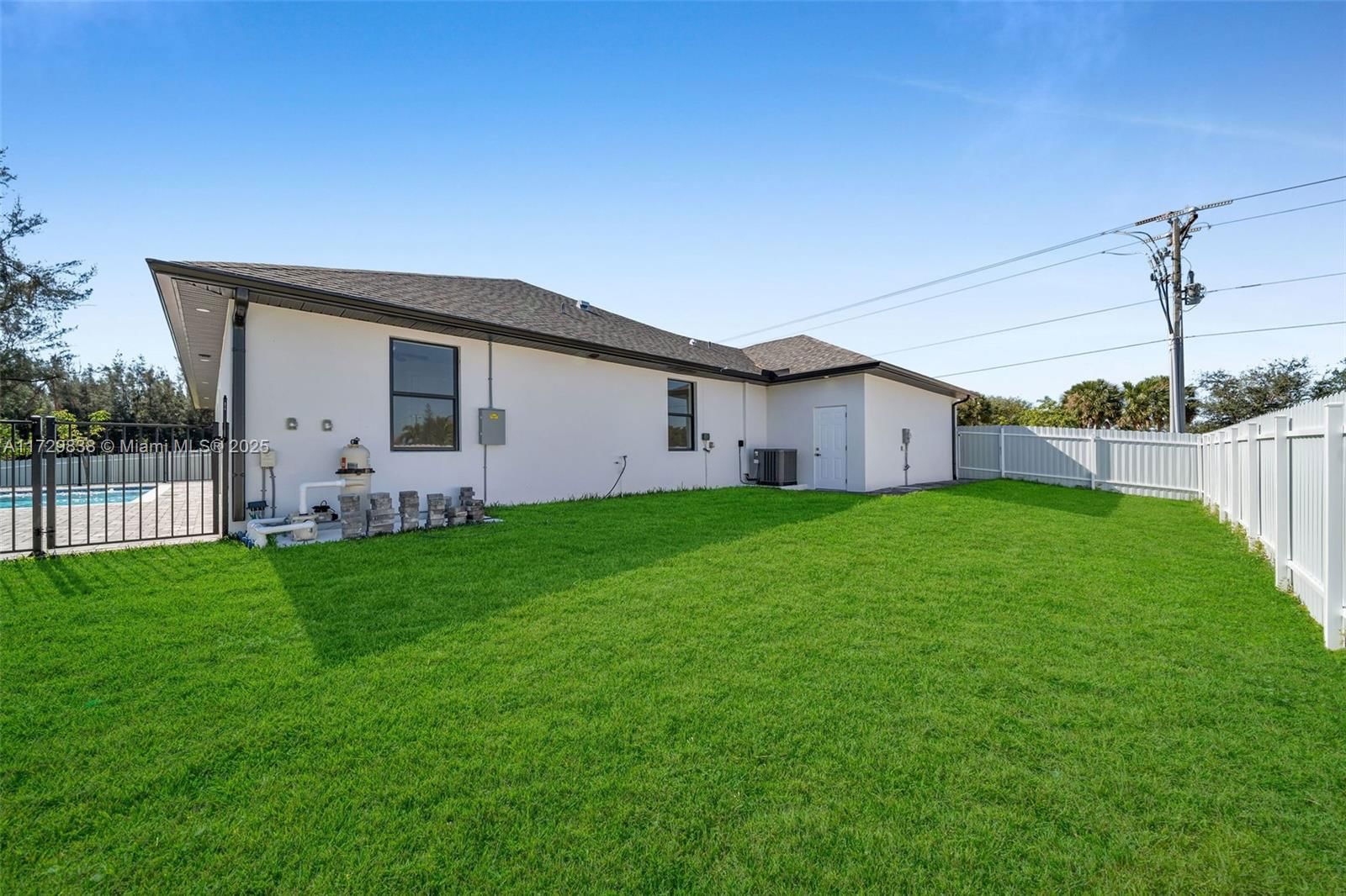 Real estate property located at 2219 Surfside BLVD, Lee, None, Cape Coral, FL