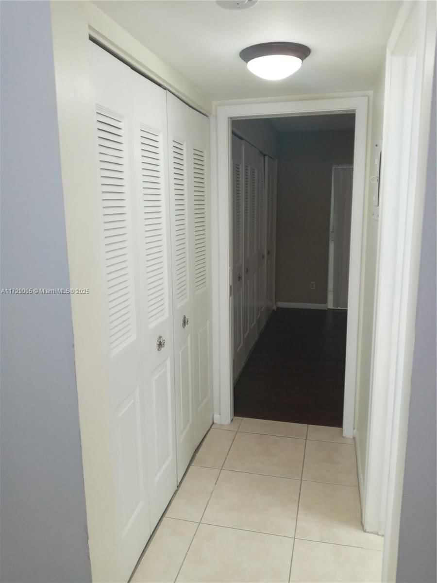 Real estate property located at 390 Windsor Q #390, Palm Beach, Windsor Condos, West Palm Beach, FL
