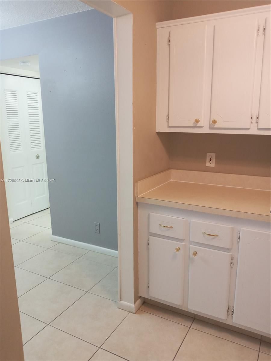 Real estate property located at 390 Windsor Q #390, Palm Beach, Windsor Condos, West Palm Beach, FL