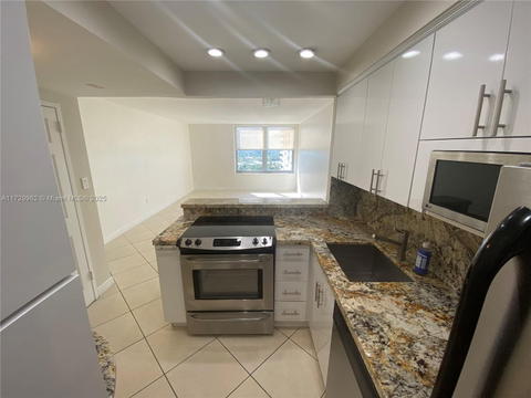 Real estate property located at 2899 Collins Ave #1208, Miami-dade, Triton Tower Condo, Miami Beach, FL