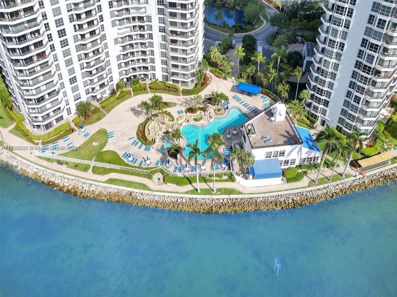 Real estate property located at 19195 36th Ct #501, Miami-Dade, MYSTIC POINTE CONDO NO TW, Aventura, FL