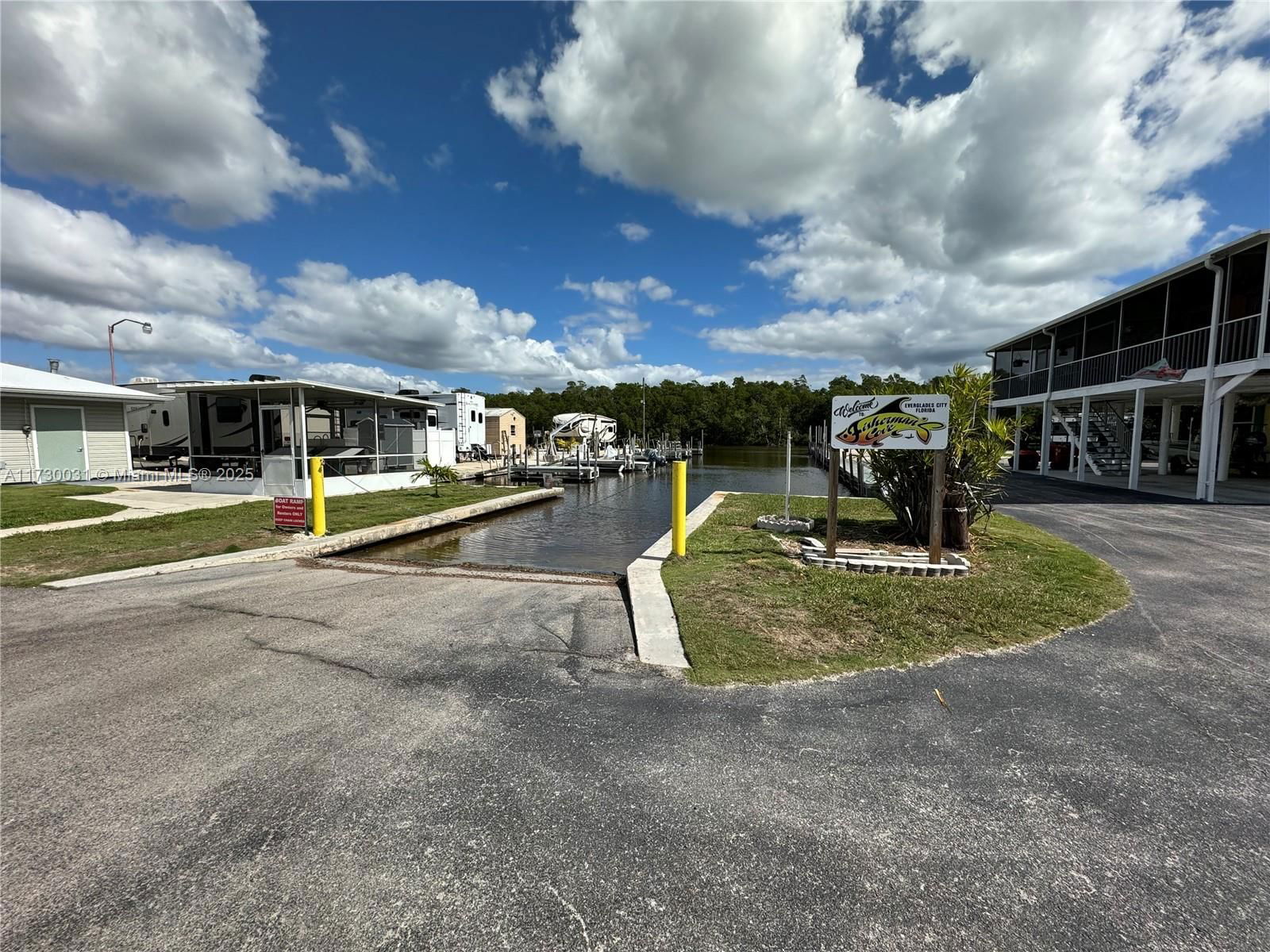 Real estate property located at 675 Copeland Ave S # 5, Collier, Fishermans Cove Of Collier, Everglades City, FL