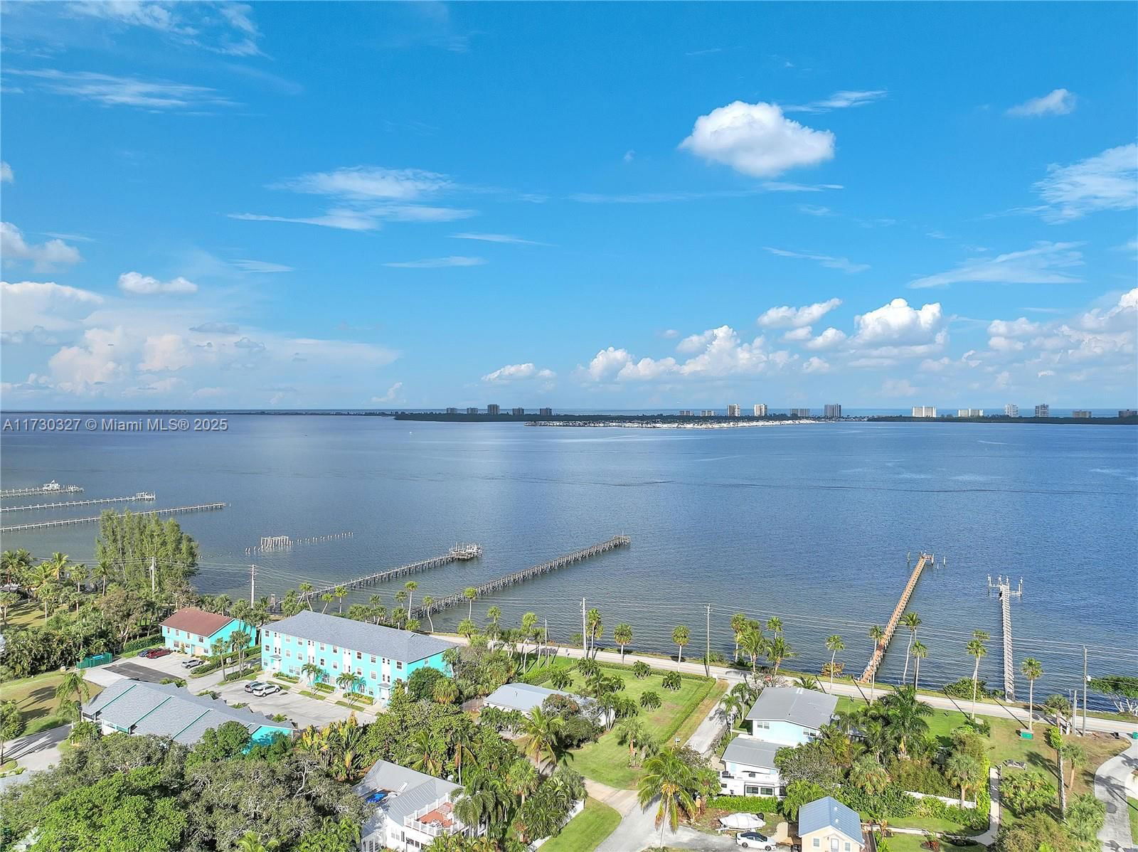 Real estate property located at 13529 Indian River Dr, St Lucie, Resubdivision Of 9/10-37-, Jensen Beach, FL