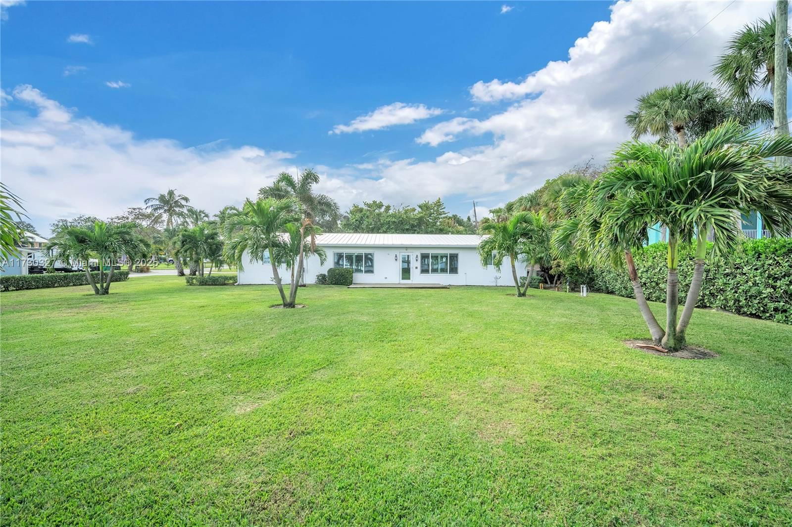 Real estate property located at 13529 Indian River Dr, St Lucie, Resubdivision Of 9/10-37-, Jensen Beach, FL