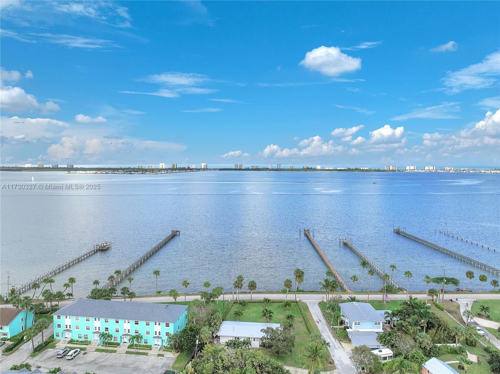 Real estate property located at 13529 Indian River Dr, St Lucie, Resubdivision Of 9/10-37-, Jensen Beach, FL