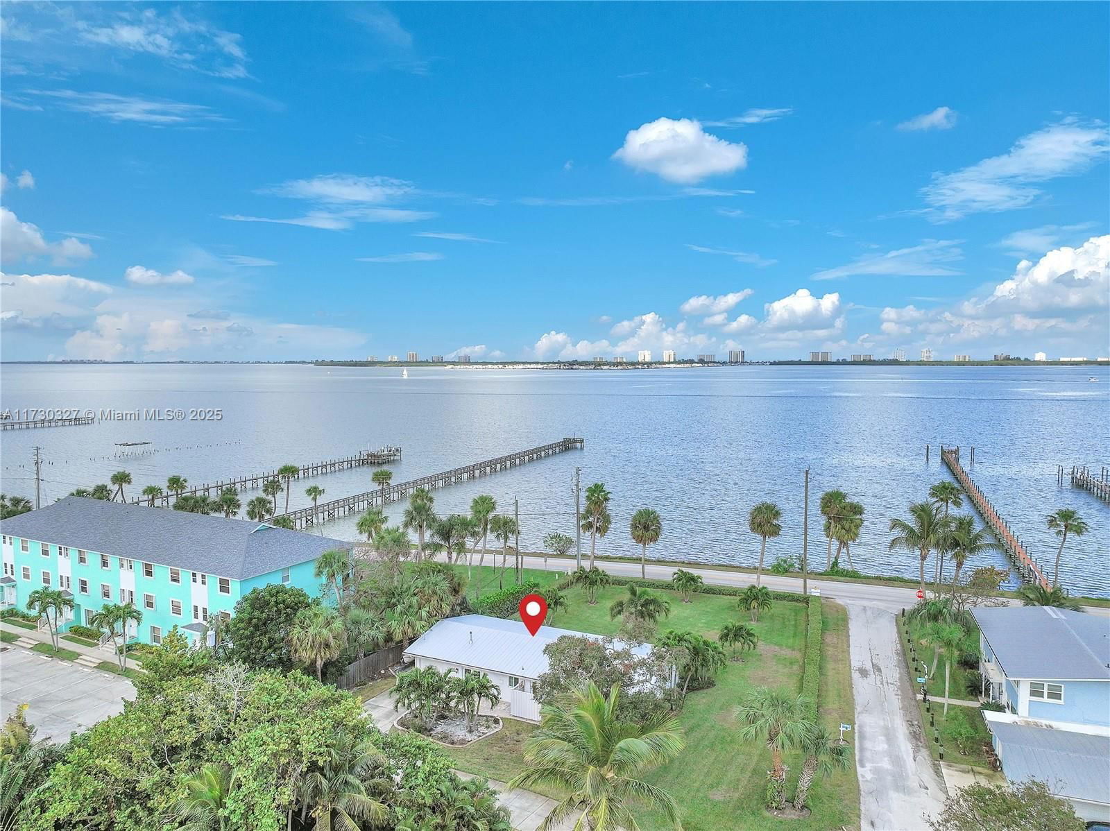 Real estate property located at 13529 Indian River Dr, St Lucie, Resubdivision Of 9/10-37-, Jensen Beach, FL