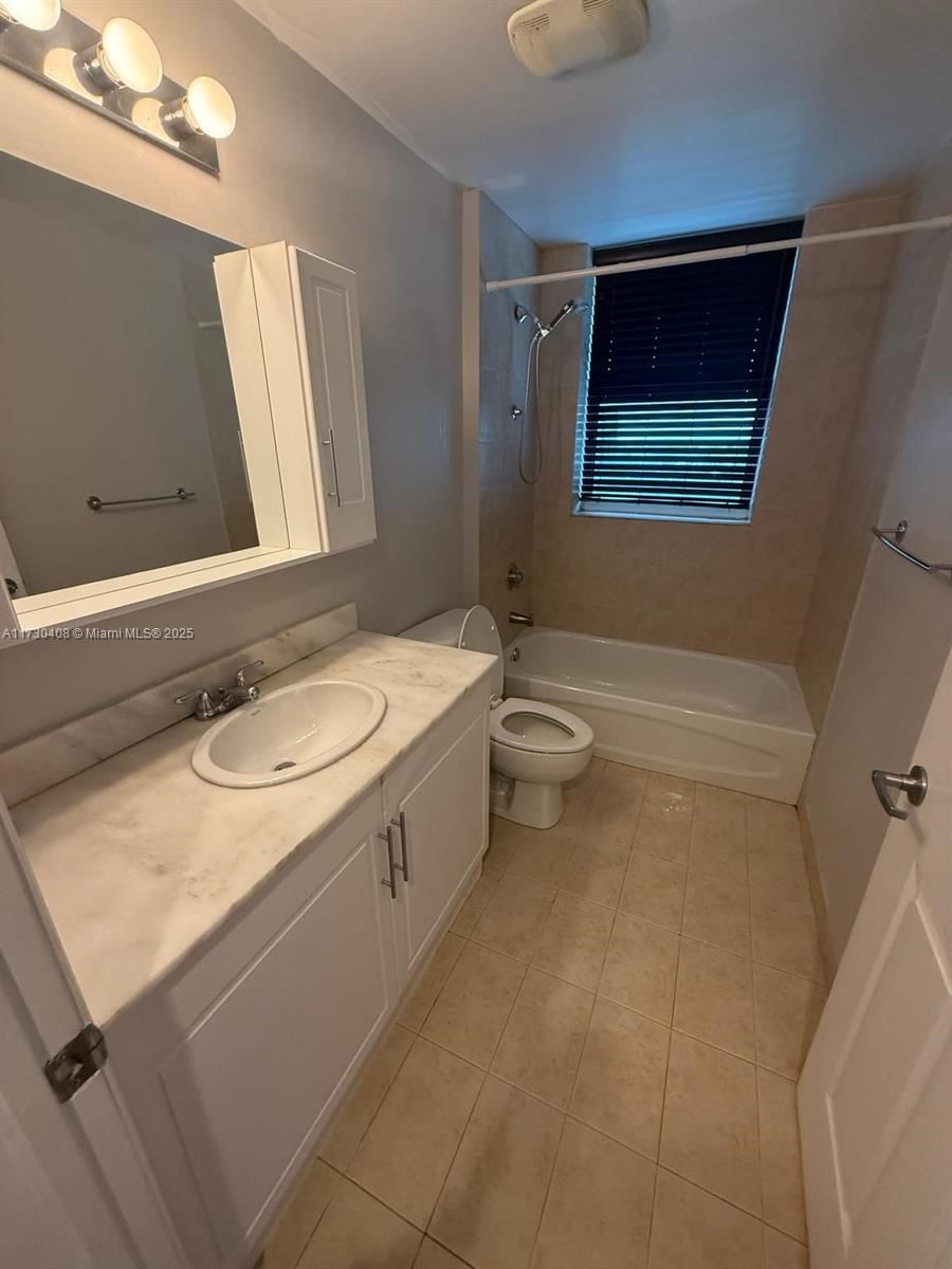 Real estate property located at 275 18th St #1503, Miami-dade, 1800 Biscayne Plaza Condo, Miami, FL