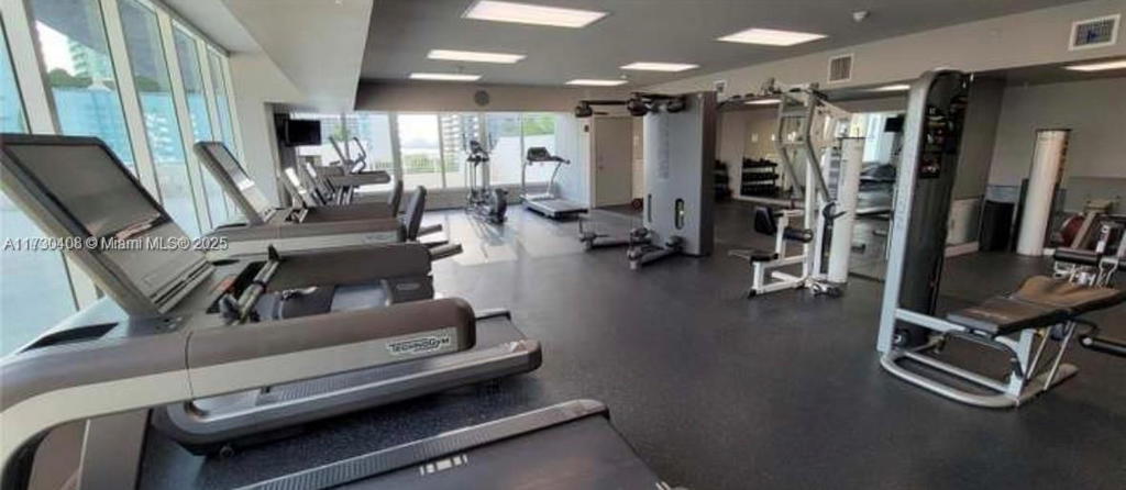 Real estate property located at 275 18th St #1503, Miami-dade, 1800 Biscayne Plaza Condo, Miami, FL