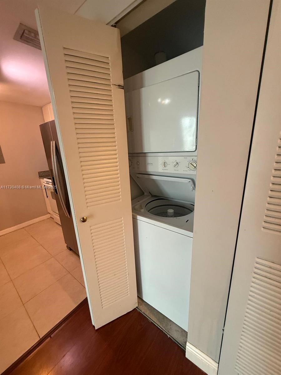 Real estate property located at 275 18th St #1503, Miami-dade, 1800 Biscayne Plaza Condo, Miami, FL