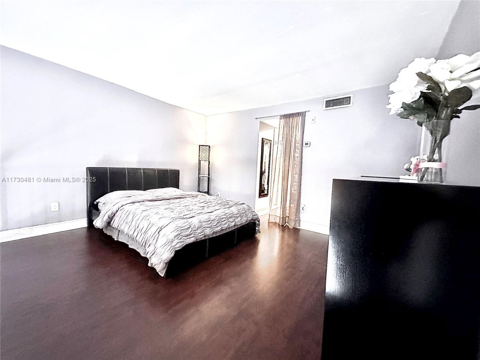 Real estate property located at 8550 109th Ave #5-217, Miami-dade, Courtyards At Kendall Con, Miami, FL