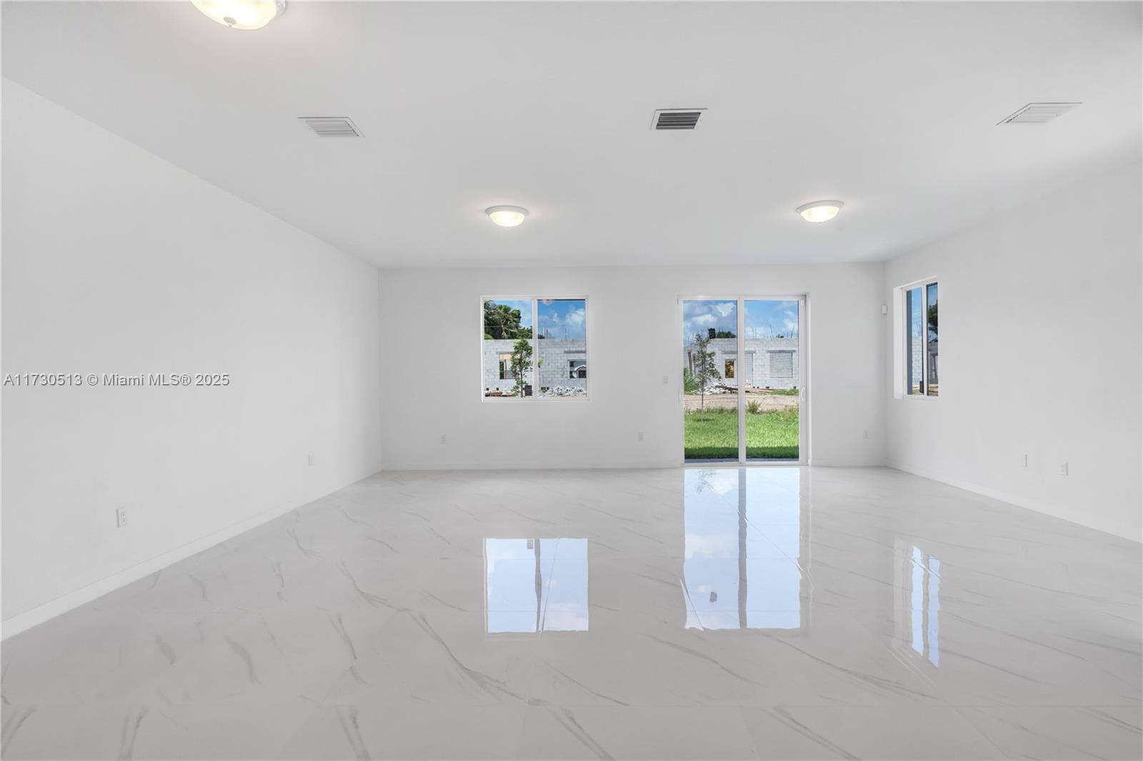 Real estate property located at 22570 124 CT B, Miami-dade, Chloes Estates, Miami, FL