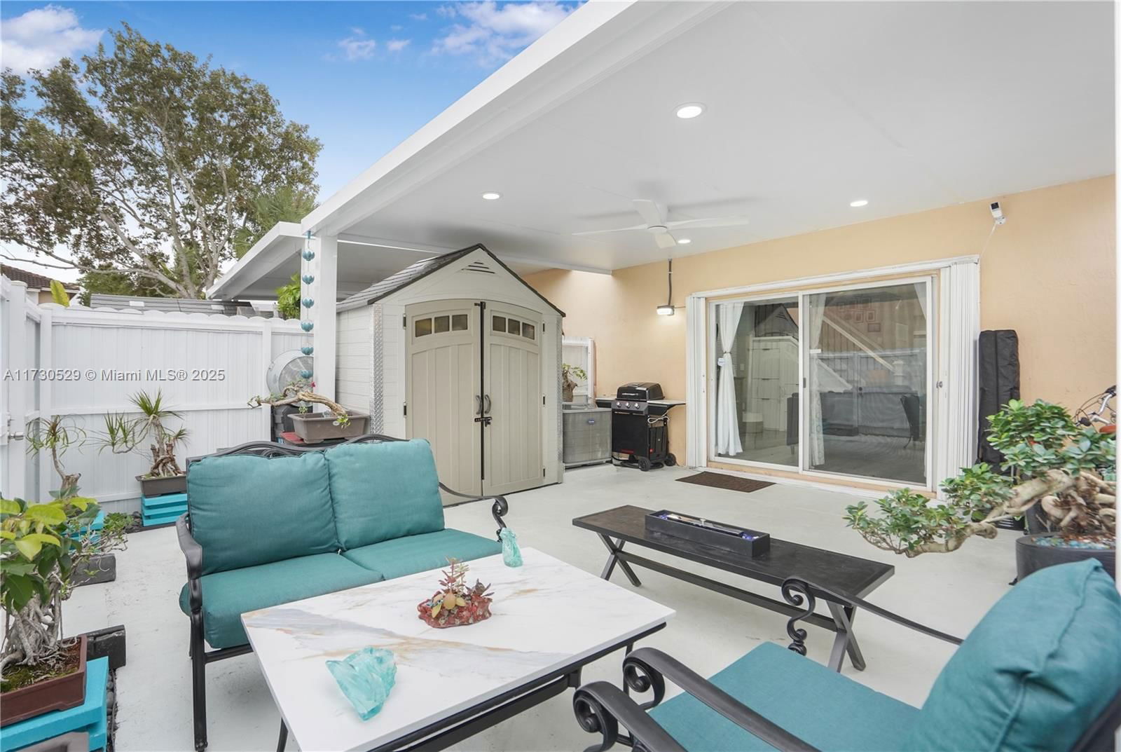 Real estate property located at 14061 178th St, Miami-dade, Weitzer Serena Lakes Town, Miami, FL