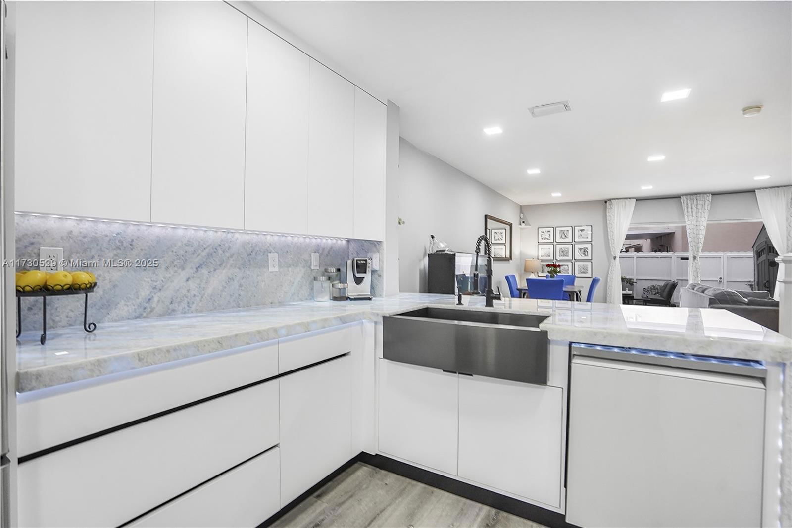 Real estate property located at 14061 178th St, Miami-dade, Weitzer Serena Lakes Town, Miami, FL