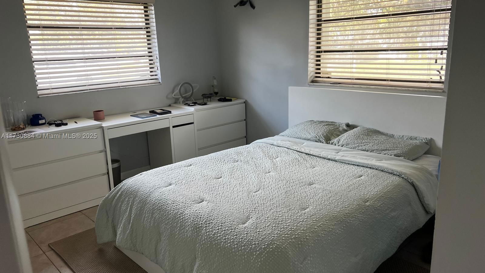 Real estate property located at 906 CARDINAL PL, Miami-dade, Hmstd Lakes Farmlife West, Homestead, FL