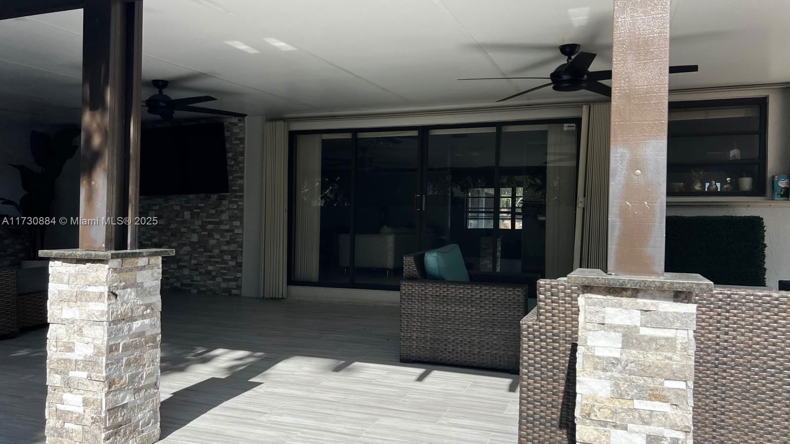 Real estate property located at 906 CARDINAL PL, Miami-dade, Hmstd Lakes Farmlife West, Homestead, FL