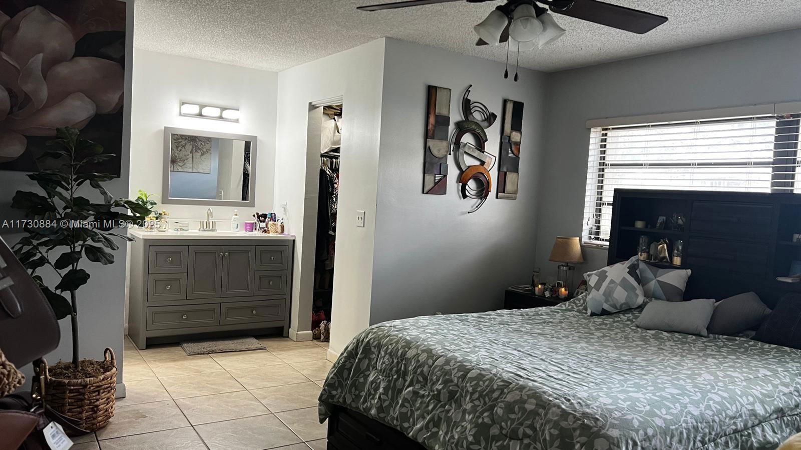 Real estate property located at 906 CARDINAL PL, Miami-dade, Hmstd Lakes Farmlife West, Homestead, FL