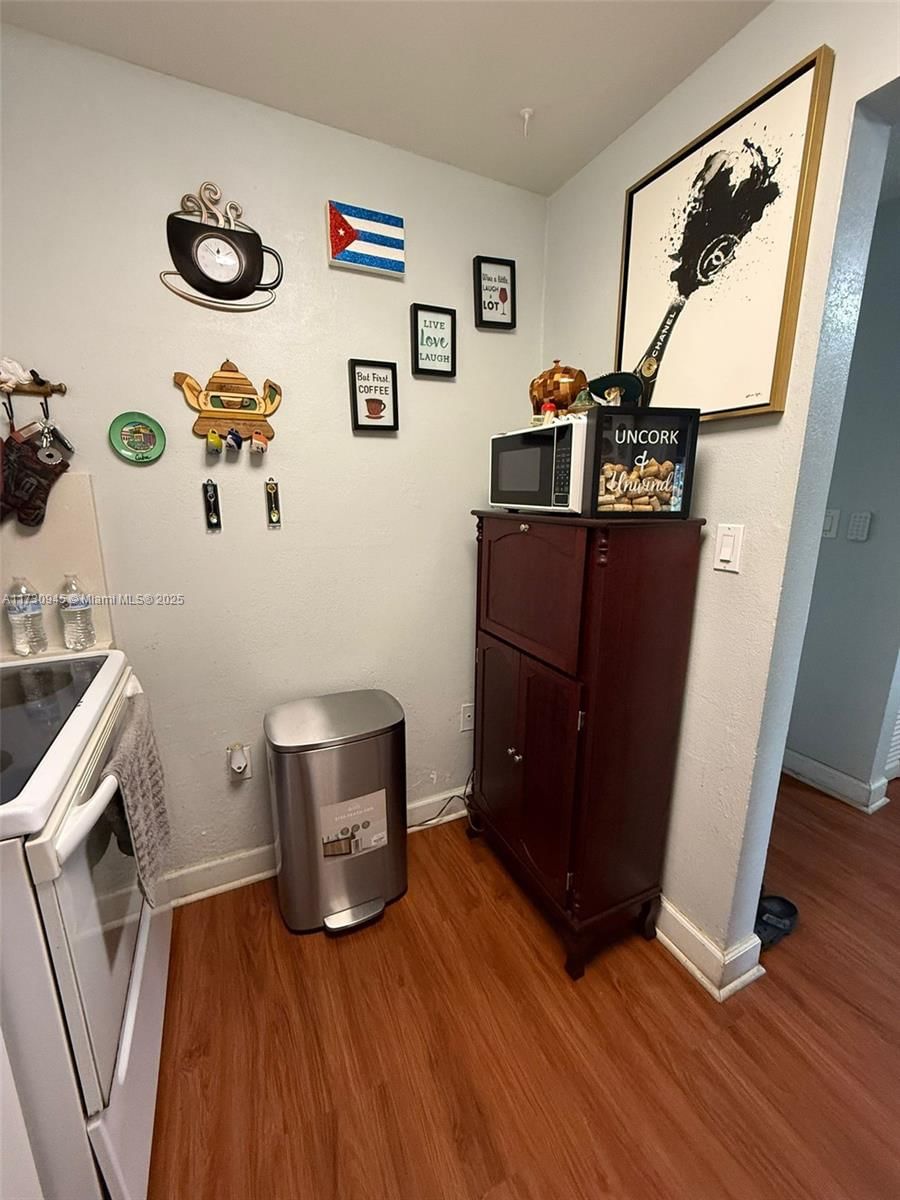 Real estate property located at 6195 18th Ave G312, Miami-dade, Los Suenos Condo, Hialeah, FL