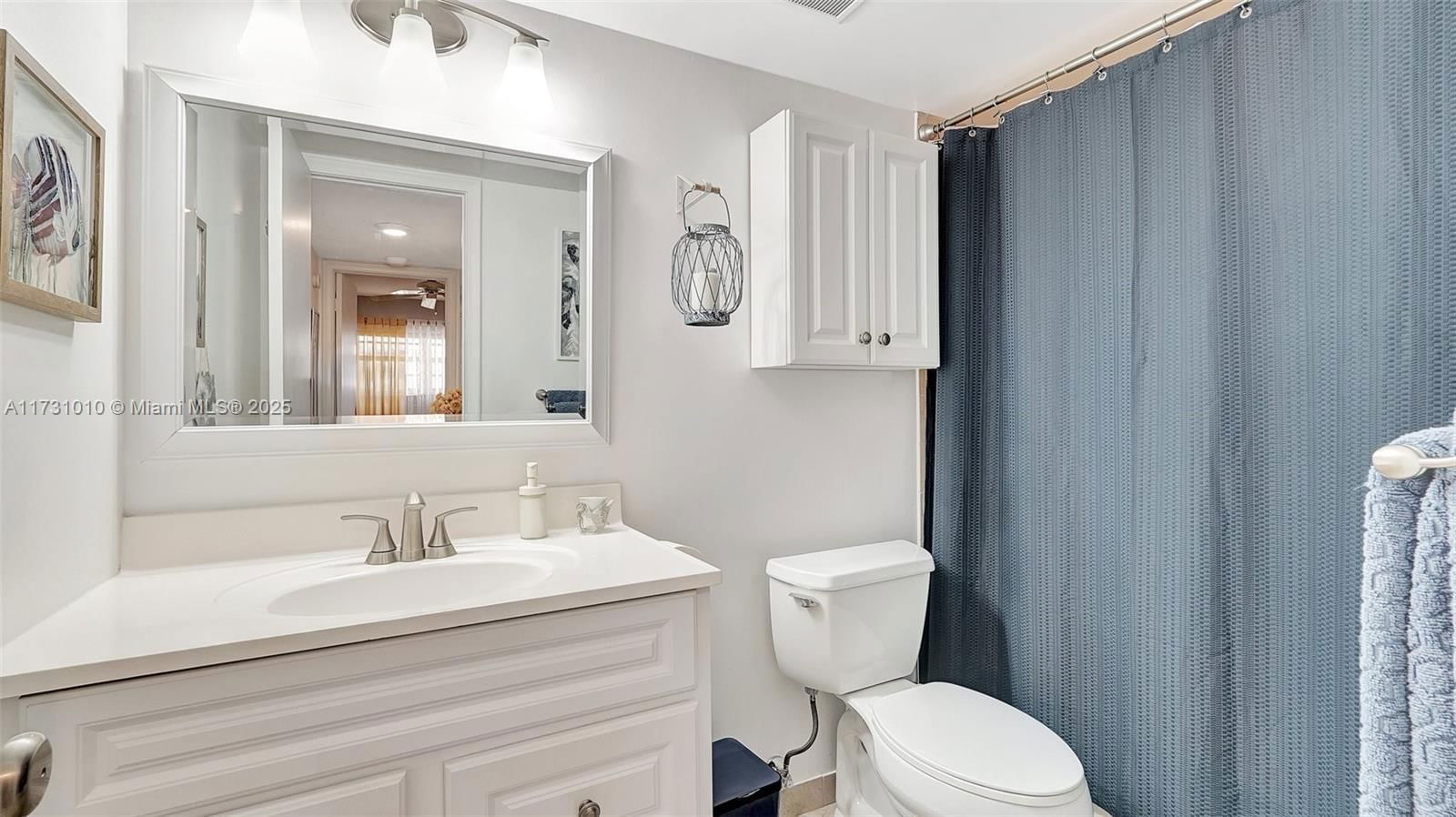 Real estate property located at 1025 2nd Ave #305, Broward, Meadowbrook Lakes Condo, Dania Beach, FL