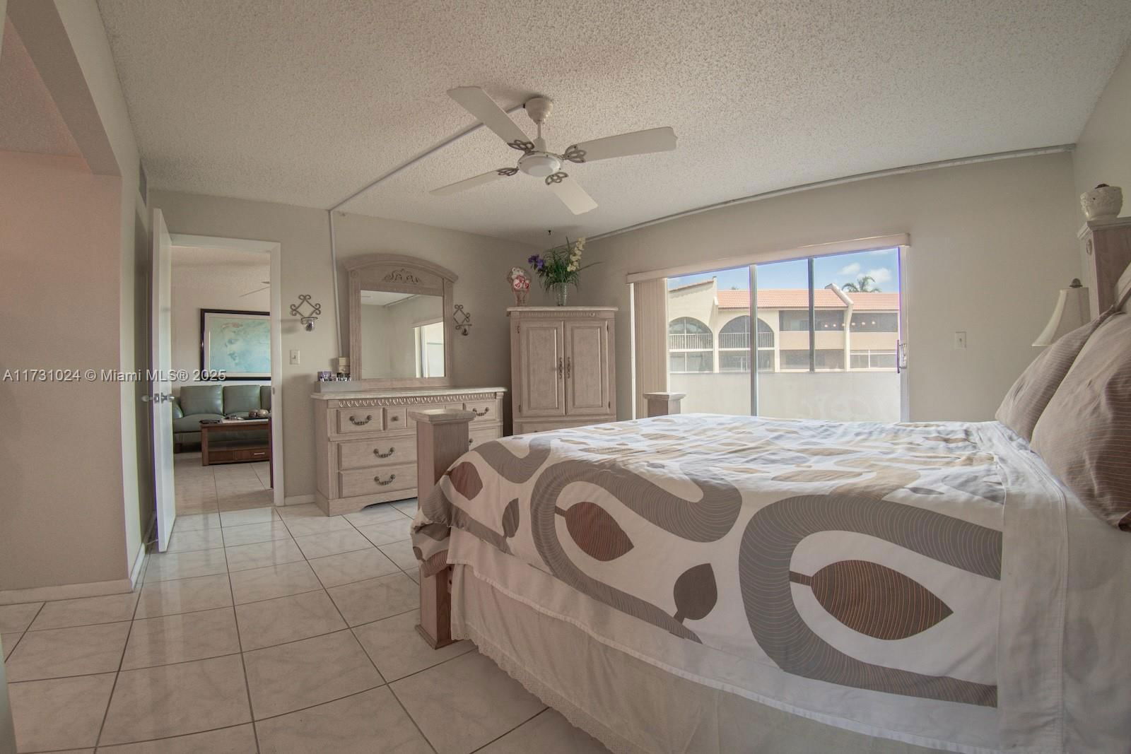 Real estate property located at 3955 Nob Hill Rd #402, Broward, Sunrise Island Condominiu, Sunrise, FL
