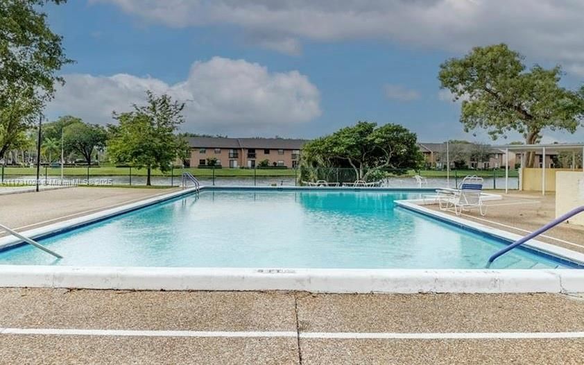 Real estate property located at 3955 Nob Hill Rd #402, Broward, Sunrise Island Condominiu, Sunrise, FL