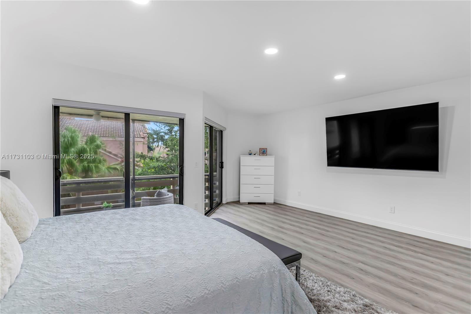 Real estate property located at 1613 Cypress Pointe Dr #1613, Broward, Cypress Pointe Condo, Coral Springs, FL