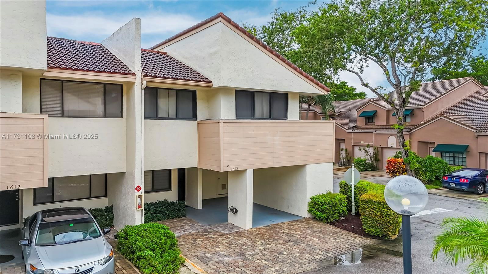 Real estate property located at 1613 Cypress Pointe Dr #1613, Broward, Cypress Pointe Condo, Coral Springs, FL