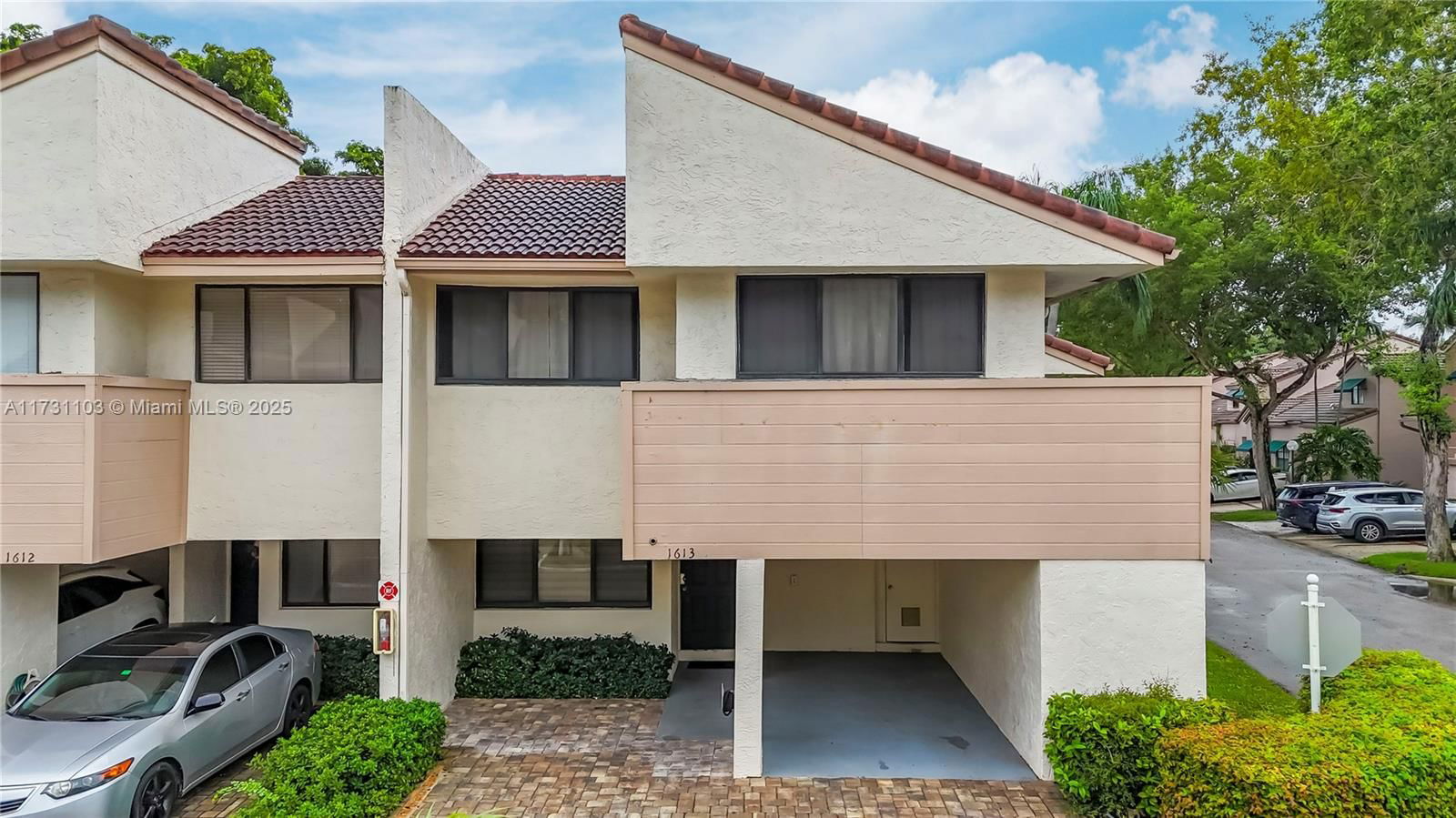 Real estate property located at 1613 Cypress Pointe Dr #1613, Broward, Cypress Pointe Condo, Coral Springs, FL