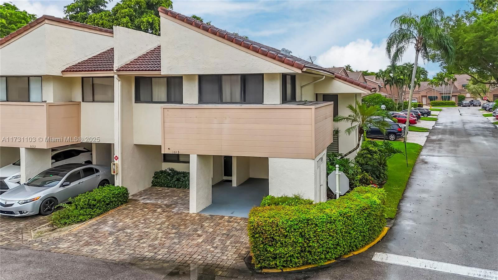 Real estate property located at 1613 Cypress Pointe Dr #1613, Broward, Cypress Pointe Condo, Coral Springs, FL