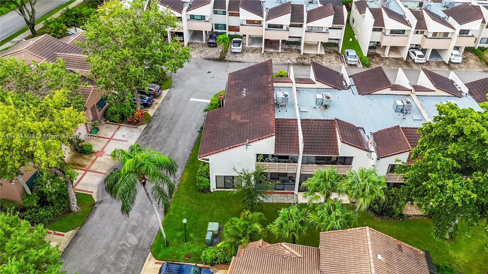 Real estate property located at 1613 Cypress Pointe Dr #1613, Broward, Cypress Pointe Condo, Coral Springs, FL