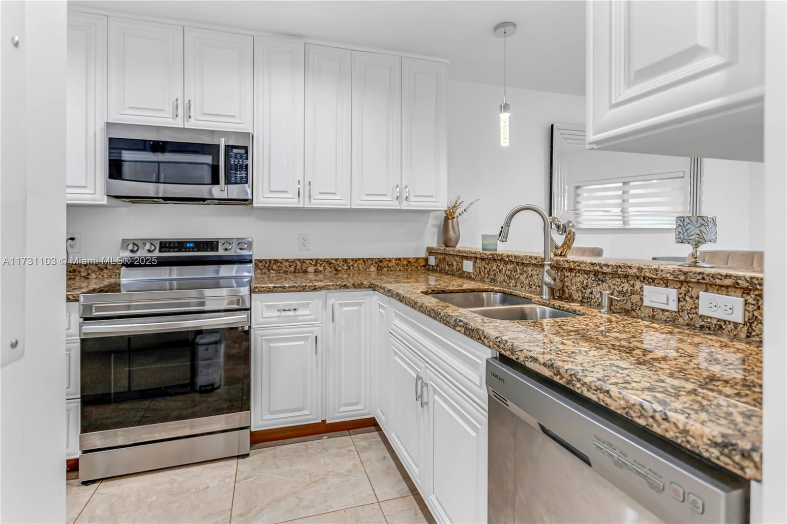 Real estate property located at 1613 Cypress Pointe Dr #1613, Broward, Cypress Pointe Condo, Coral Springs, FL