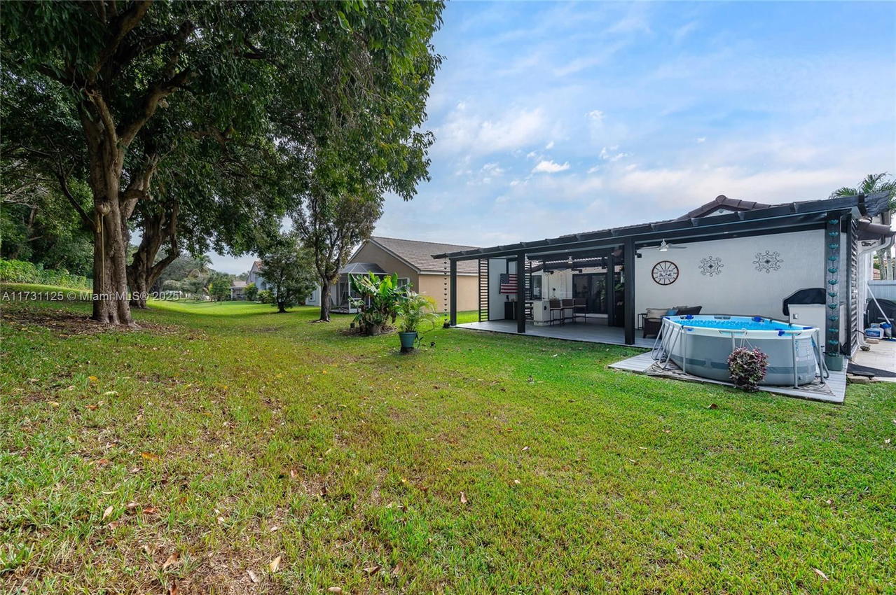 Real estate property located at 16185 2nd Dr, Broward, Heftler Homes At Pembroke, Pembroke Pines, FL