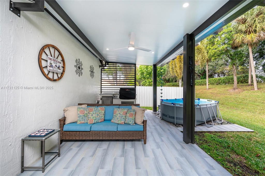 Real estate property located at 16185 2nd Dr, Broward, Heftler Homes At Pembroke, Pembroke Pines, FL