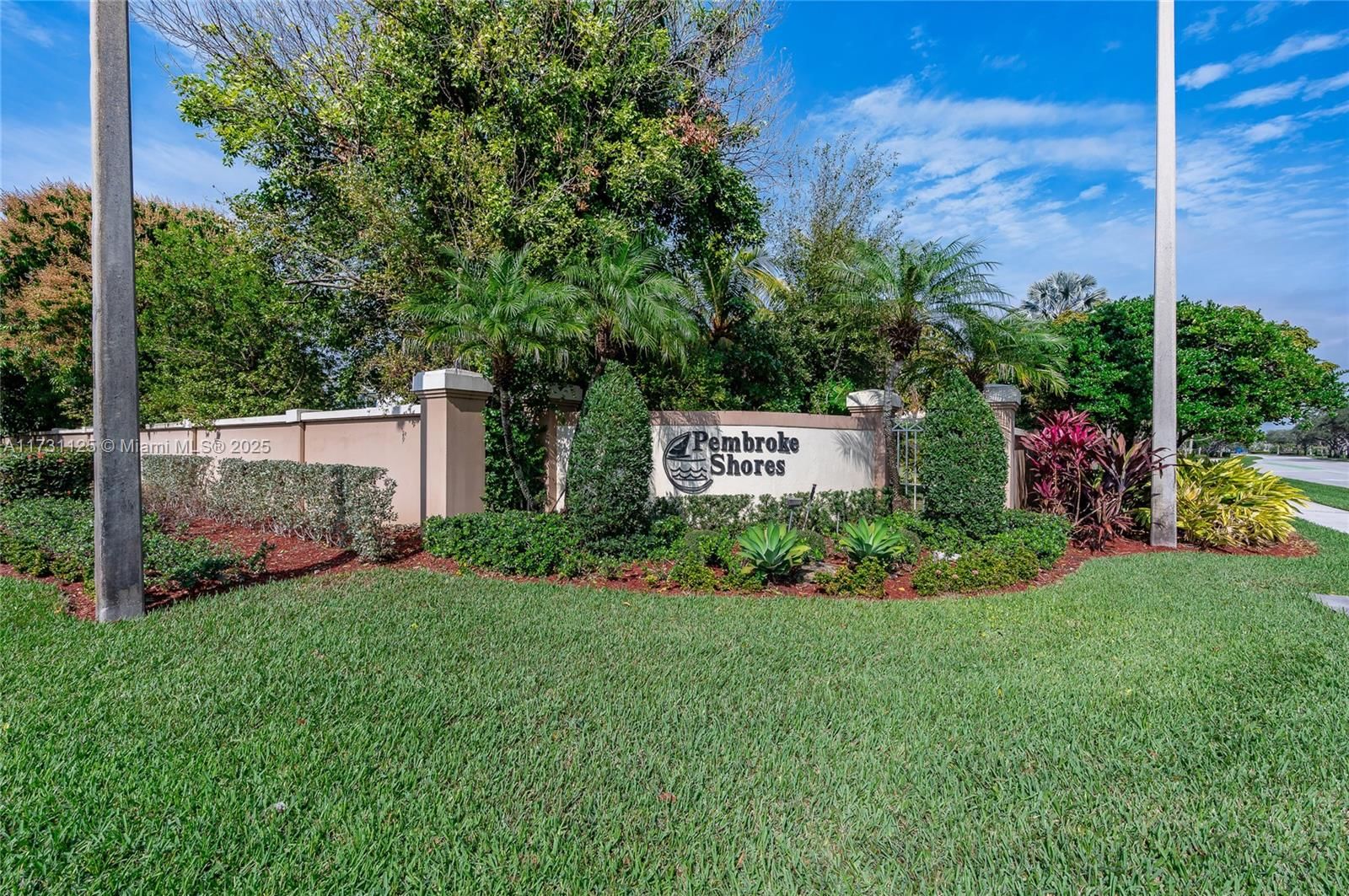 Real estate property located at 16185 2nd Dr, Broward, Heftler Homes At Pembroke, Pembroke Pines, FL