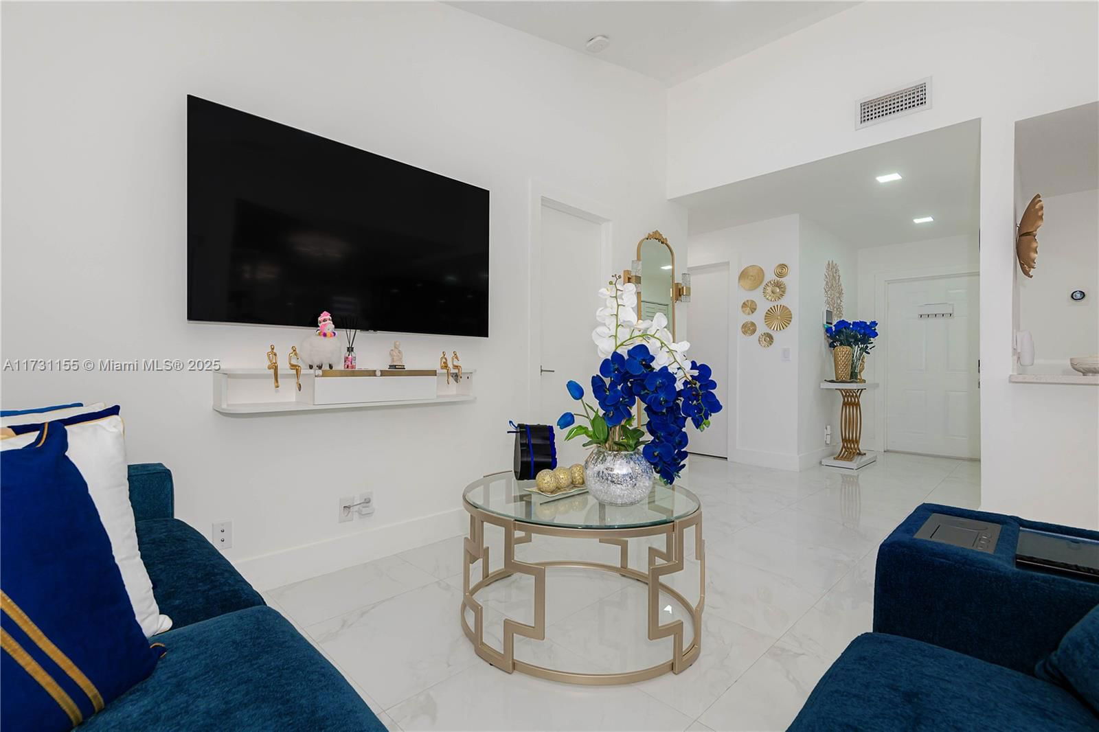 Real estate property located at 6216 170th Ter, Miami-dade, Villa Homes At The Moors, Hialeah, FL