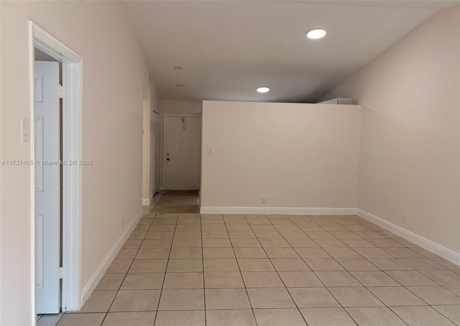 Real estate property located at 348 43rd St, Broward, Lake Island, Deerfield Beach, FL