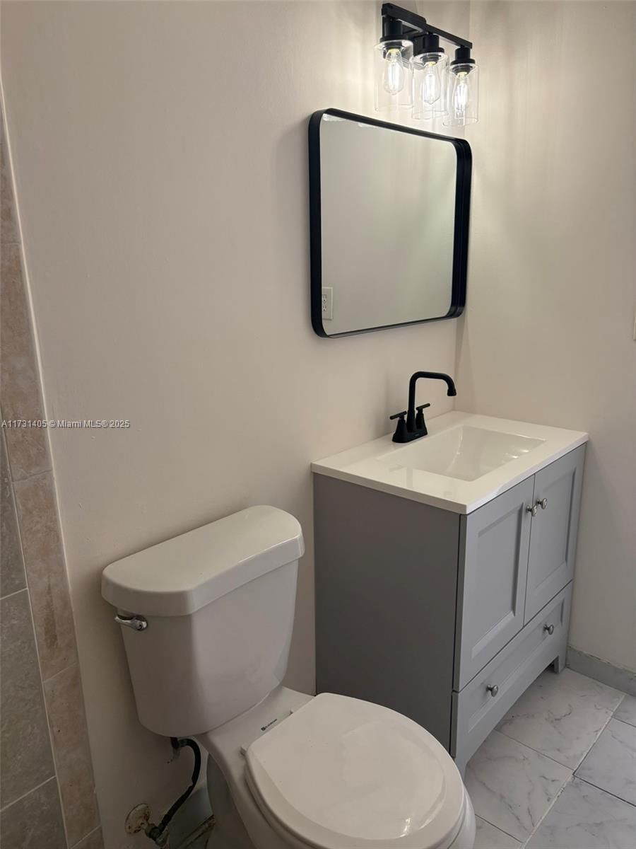 Real estate property located at 348 43rd St, Broward, Lake Island, Deerfield Beach, FL