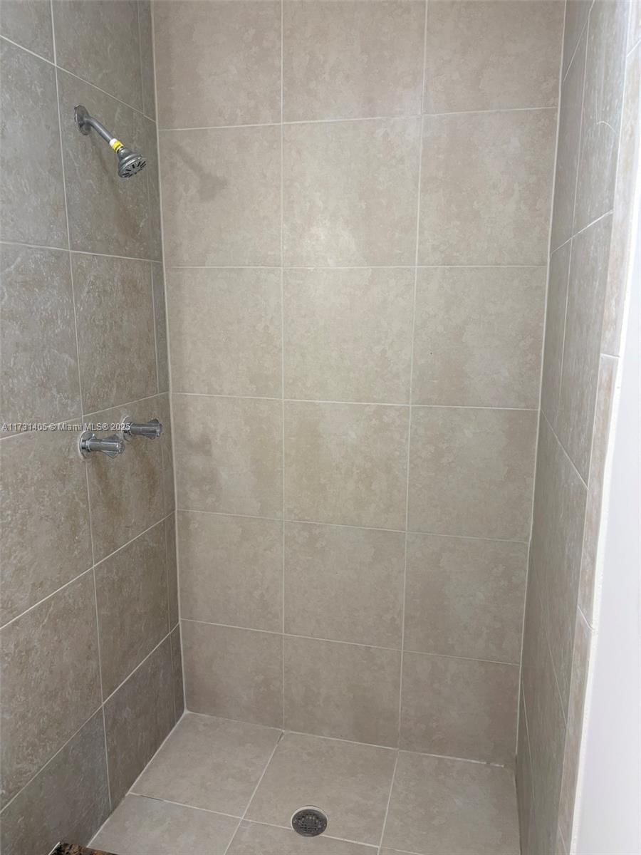 Real estate property located at 348 43rd St, Broward, Lake Island, Deerfield Beach, FL