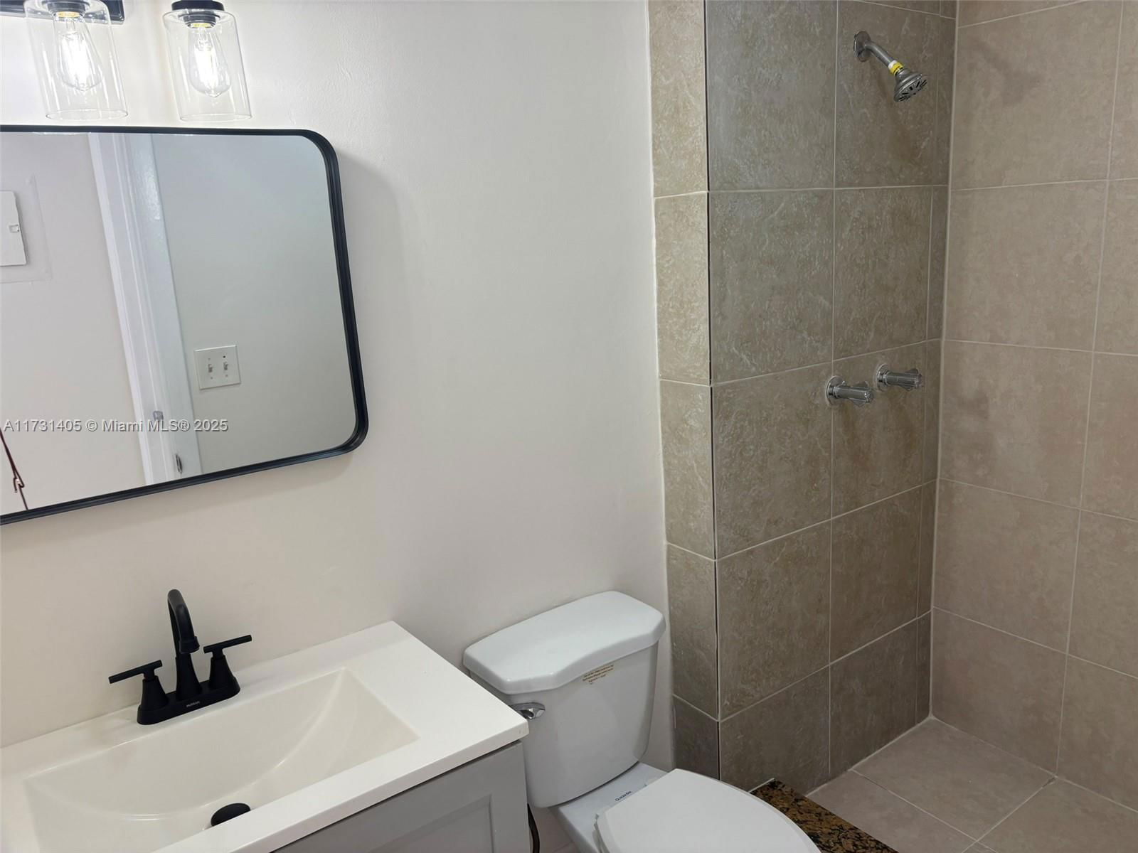 Real estate property located at 348 43rd St, Broward, Lake Island, Deerfield Beach, FL