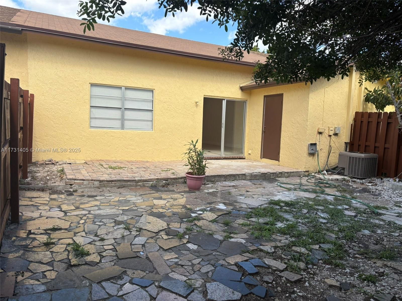 Real estate property located at 348 43rd St, Broward, Lake Island, Deerfield Beach, FL