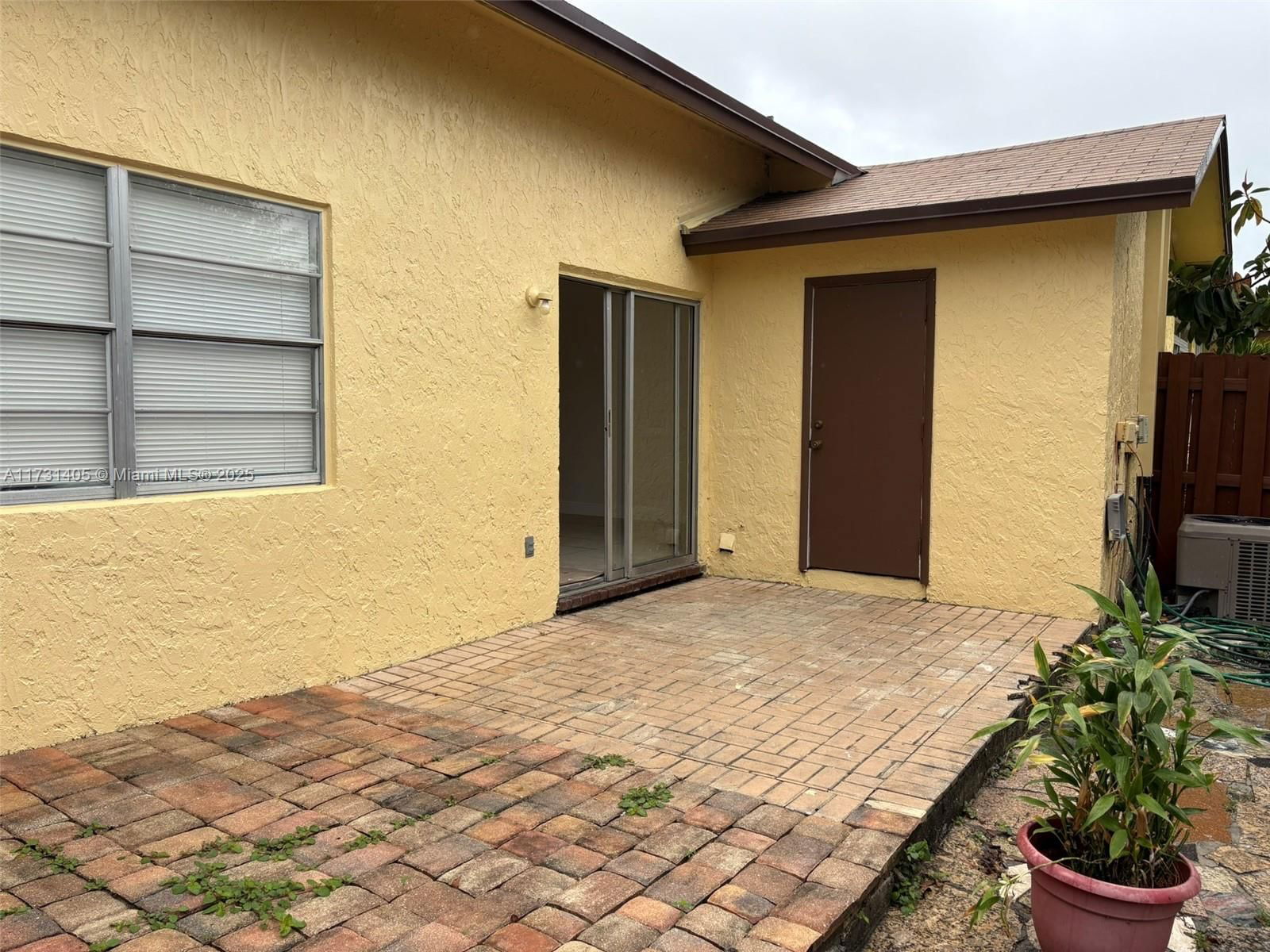 Real estate property located at 348 43rd St, Broward, Lake Island, Deerfield Beach, FL