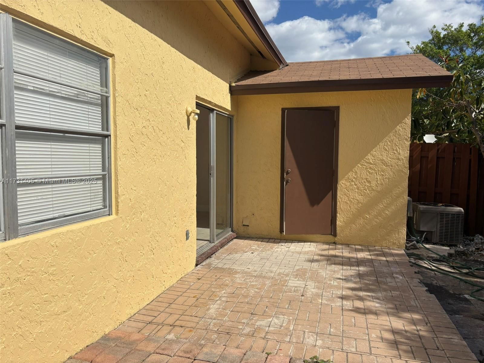 Real estate property located at 348 43rd St, Broward, Lake Island, Deerfield Beach, FL