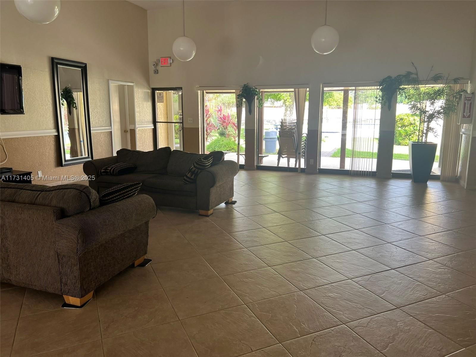 Real estate property located at 348 43rd St, Broward, Lake Island, Deerfield Beach, FL