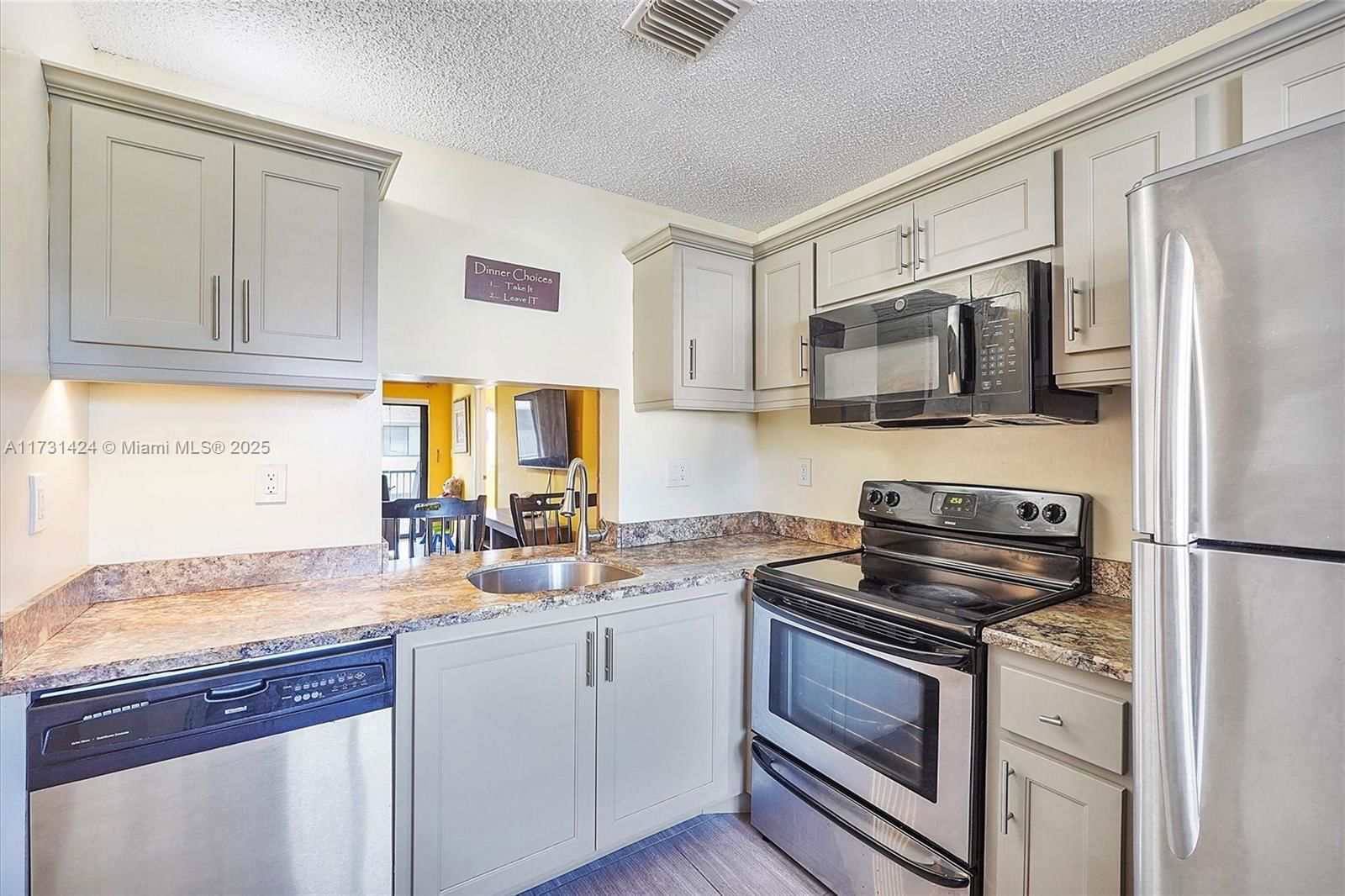 Real estate property located at 238 60th Ave #238, Broward, Malibu North Condo, Margate, FL