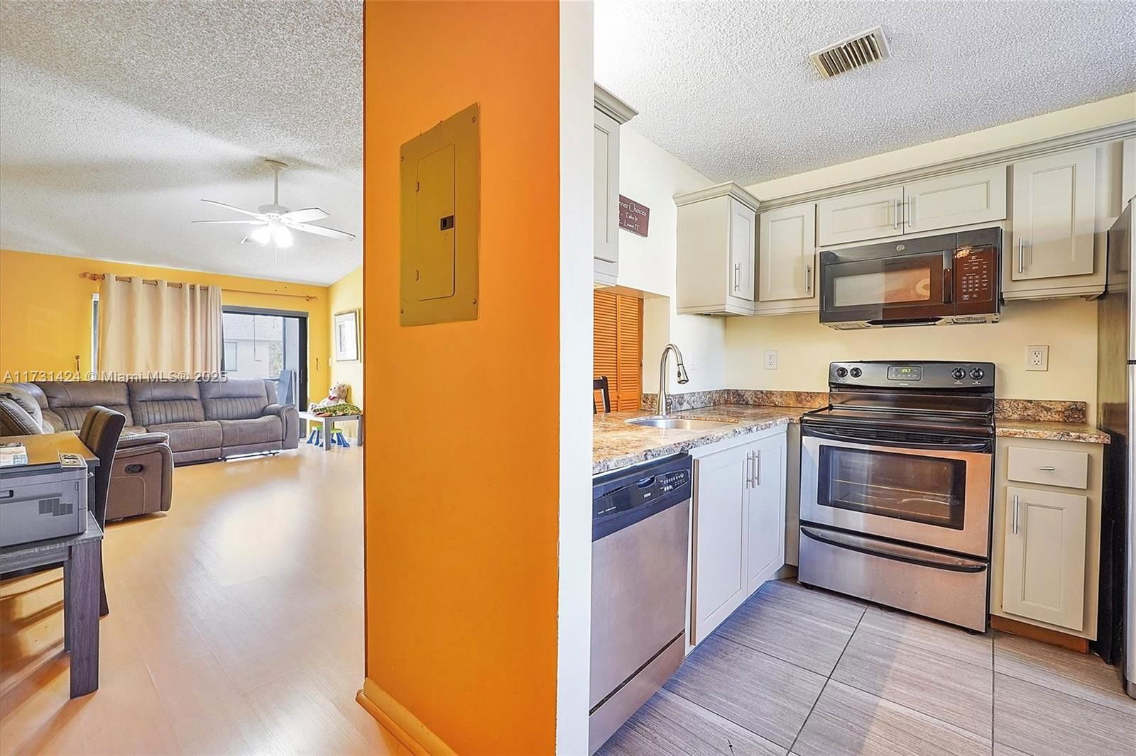 Real estate property located at 238 60th Ave #238, Broward, Malibu North Condo, Margate, FL