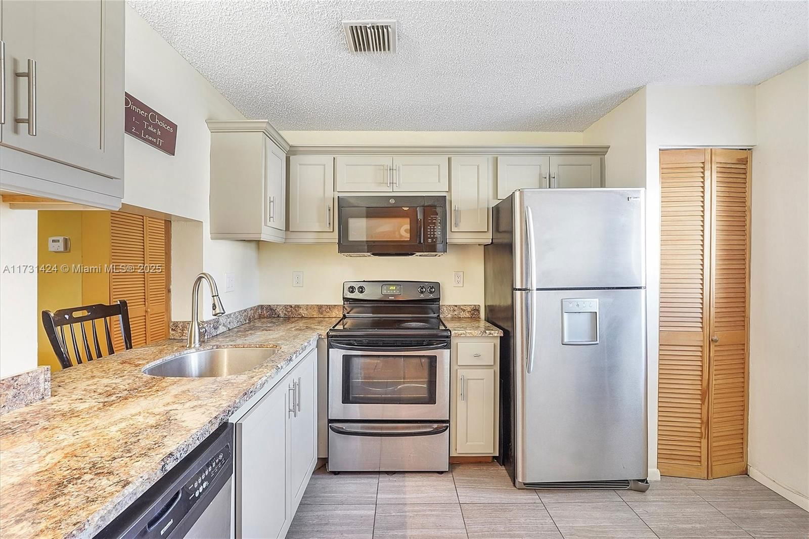 Real estate property located at 238 60th Ave #238, Broward, Malibu North Condo, Margate, FL